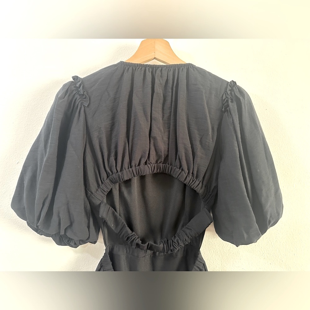 MOON RIVER Open Back Mini Dress SIZE SMALL 2 4 Graceful Romantic Whimsy Cinched - Picture 3 of 5